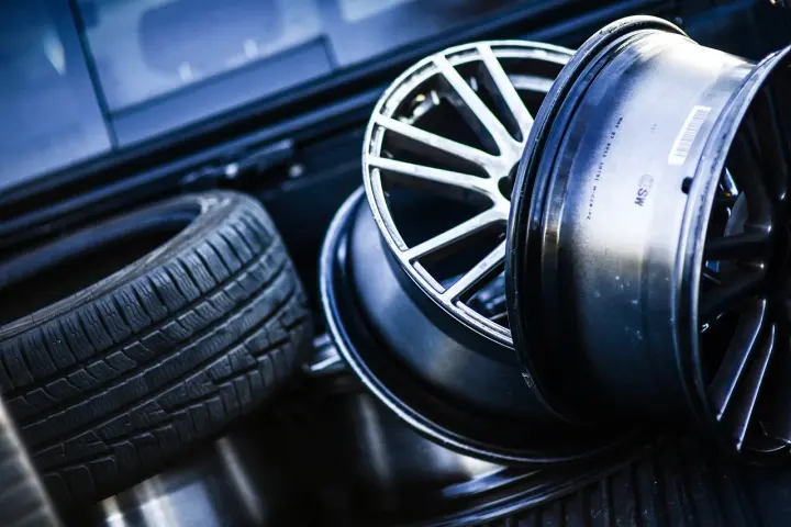 Wheels & tyres